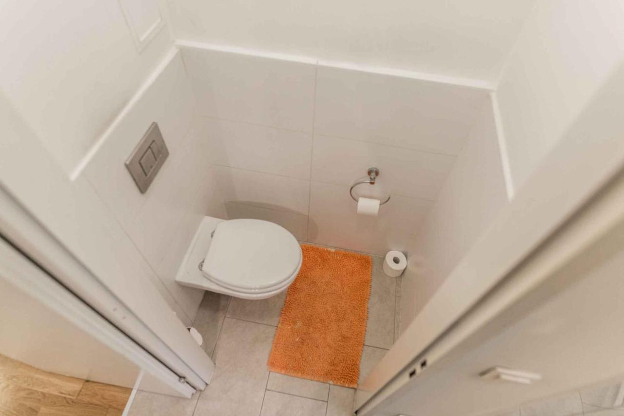 Flarent Economy Apartments Виена Екстериор снимка
